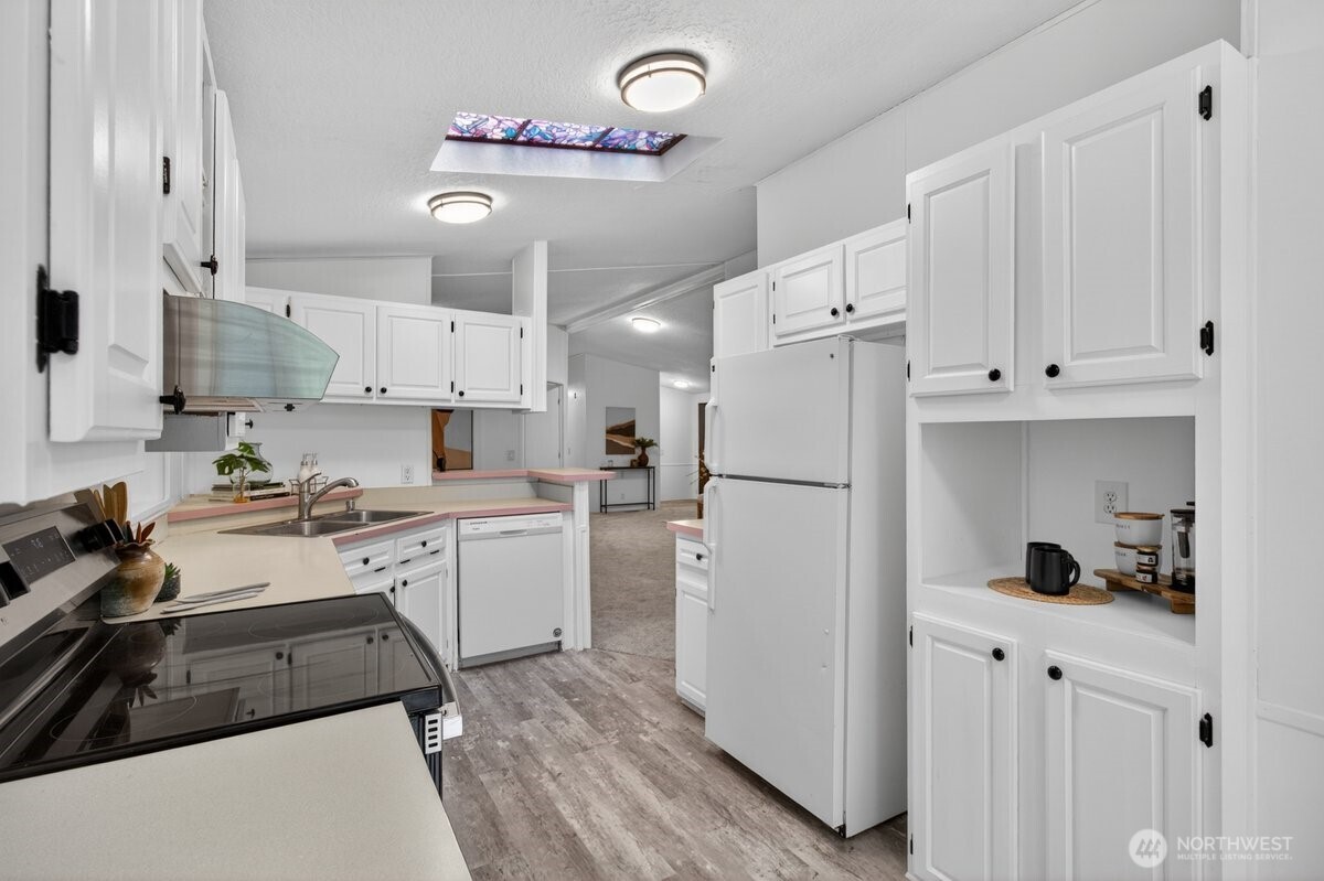 876 SW Taft Boulevard , Port Orchard, WA 98367