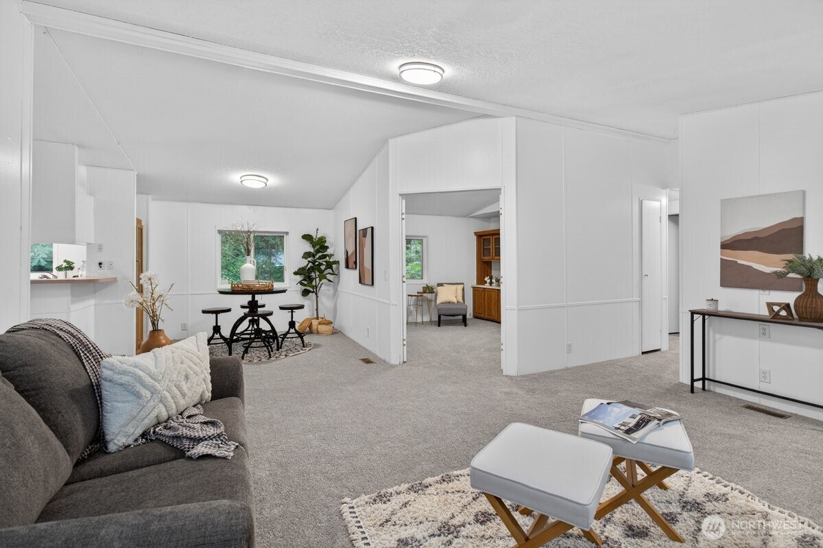 876 SW Taft Boulevard , Port Orchard, WA 98367