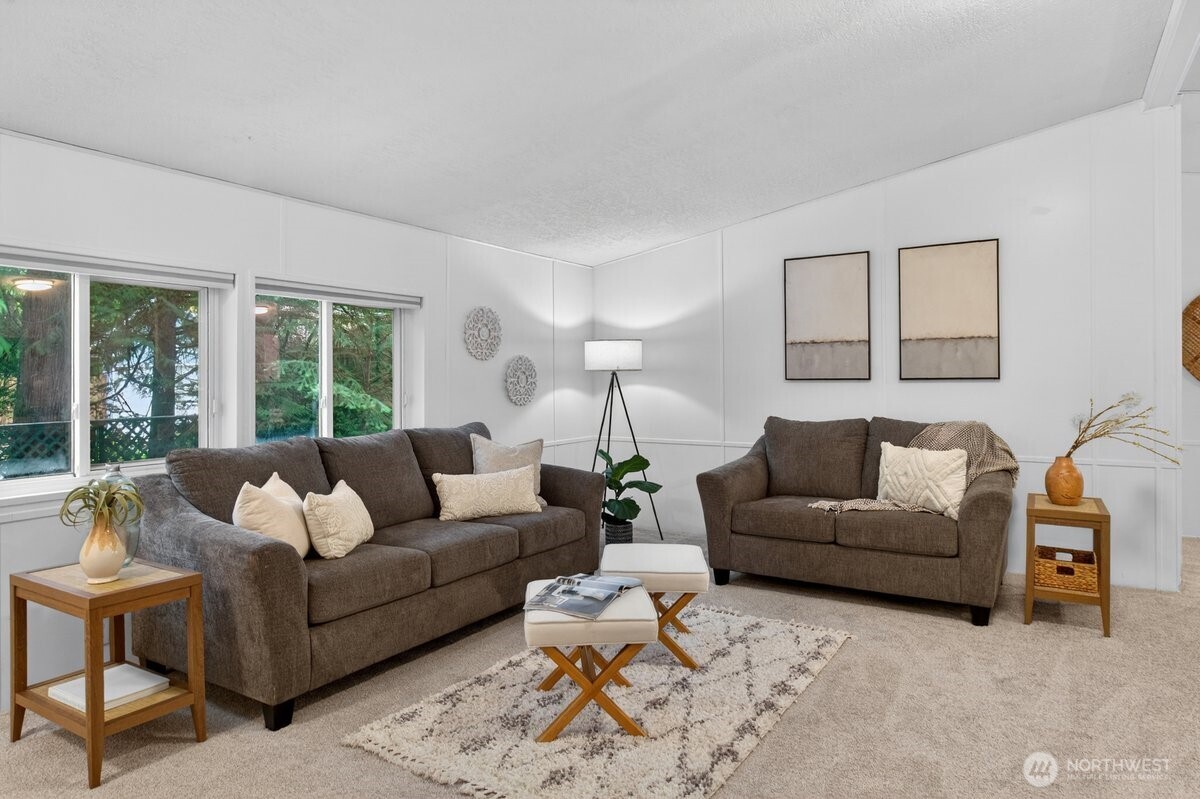 876 SW Taft Boulevard , Port Orchard, WA 98367
