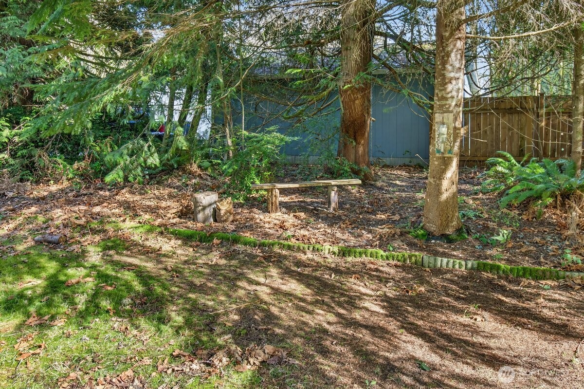 876 SW Taft Boulevard , Port Orchard, WA 98367