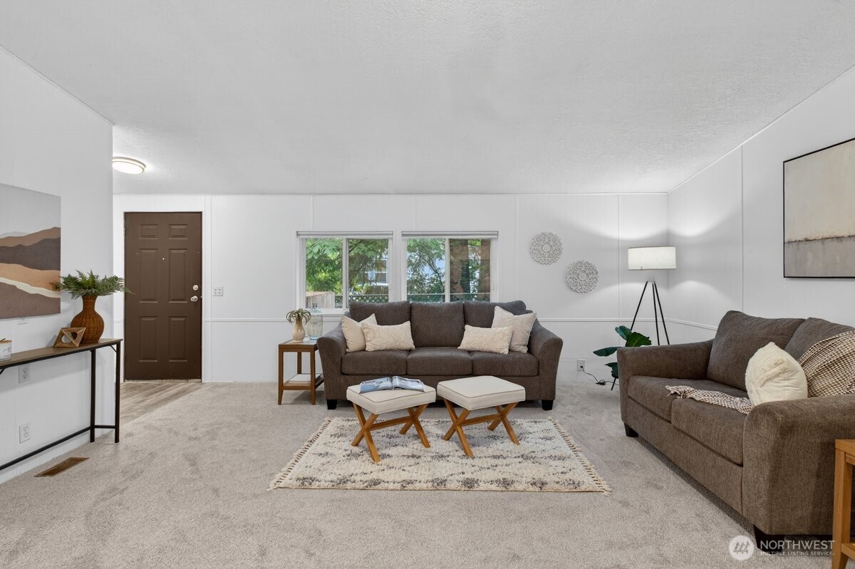 876 SW Taft Boulevard , Port Orchard, WA 98367