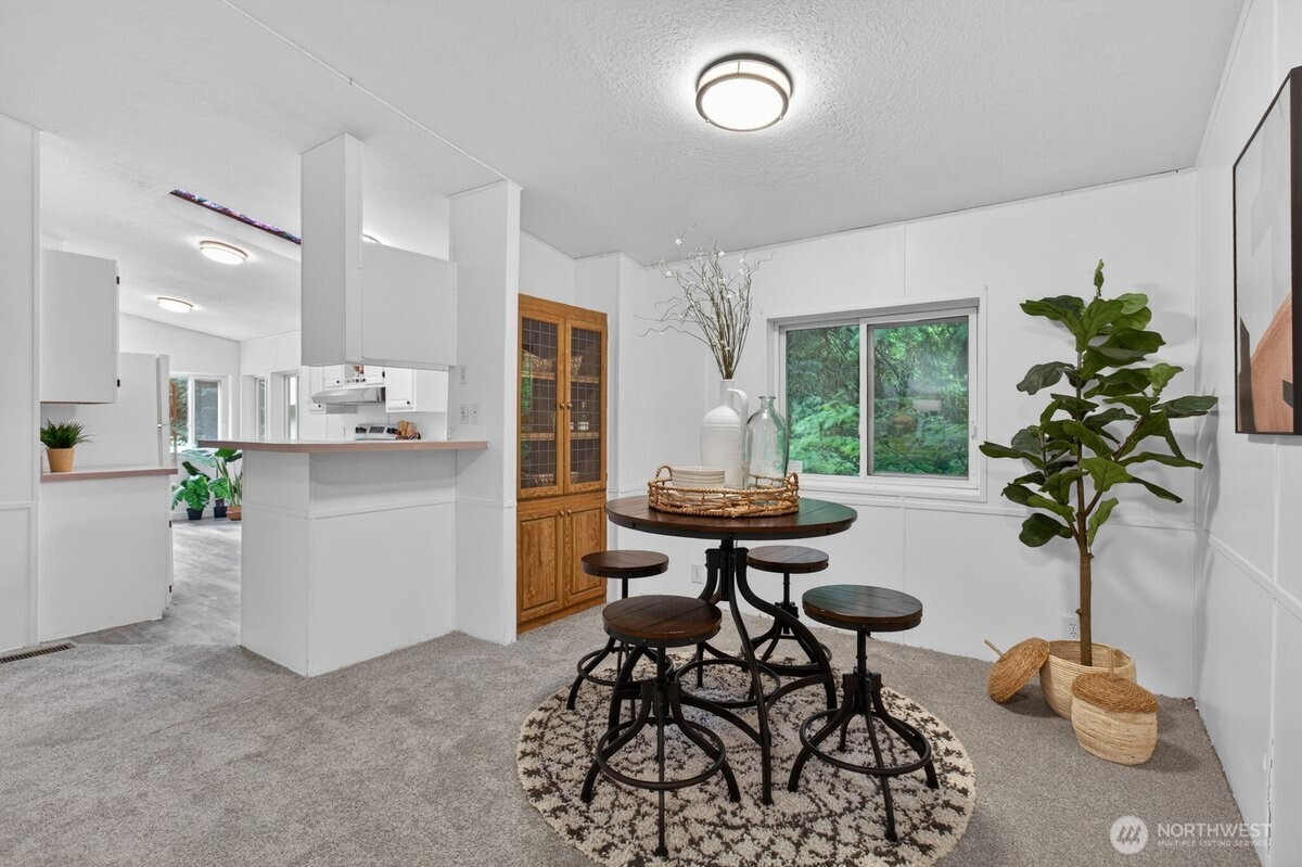 876 SW Taft Boulevard , Port Orchard, WA 98367