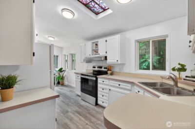 876 SW Taft Boulevard , Port Orchard, WA 98367 - Photo 10
