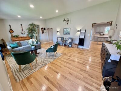 621 W Division Avenue , Ephrata, WA 98823 - Photo 3