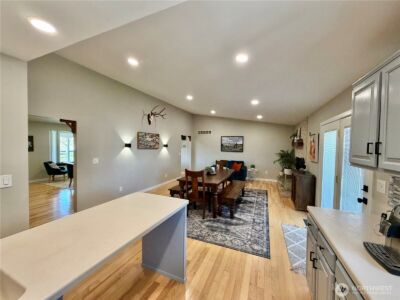 621 W Division Avenue , Ephrata, WA 98823 - Photo 6