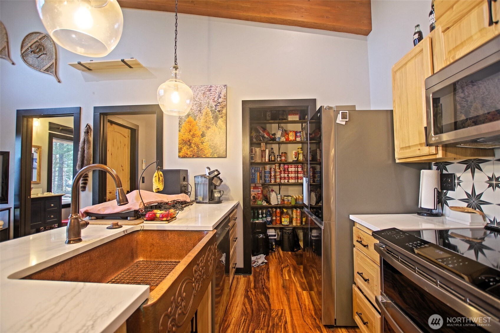 330 Silver Trail Lane , Easton, WA 98925