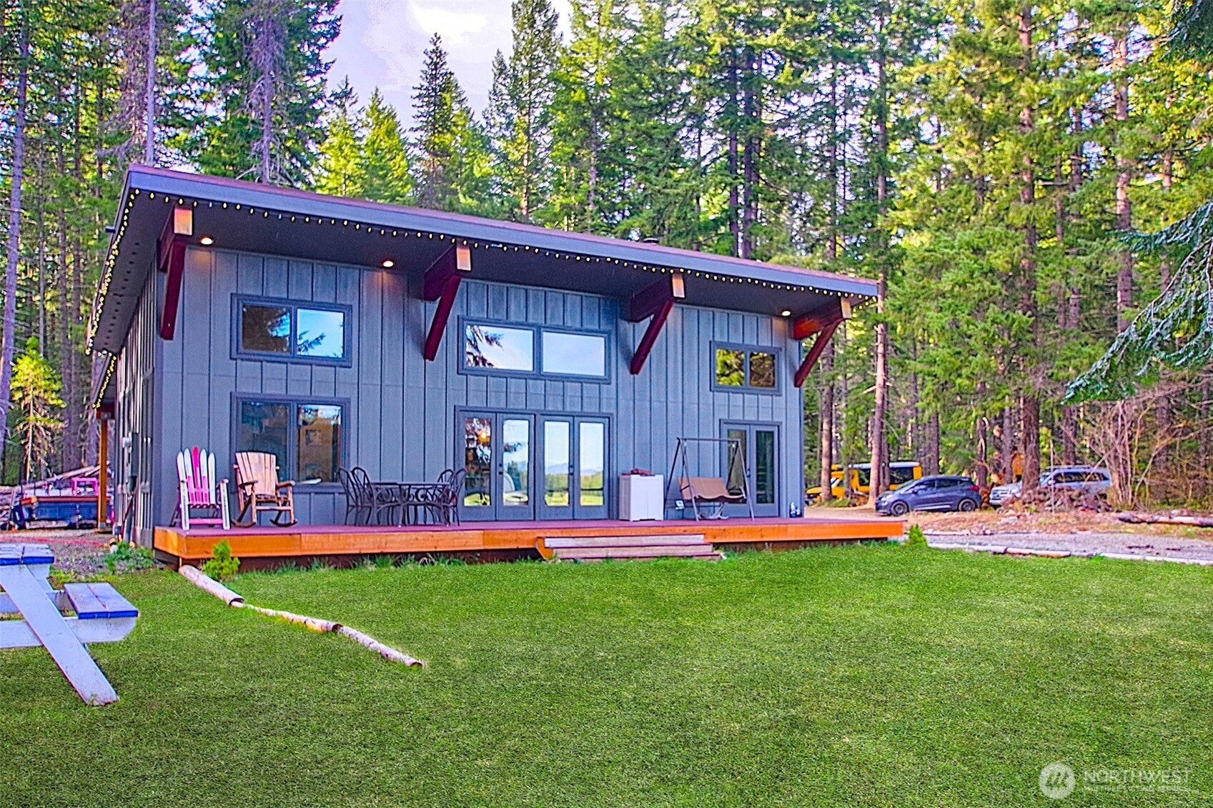 330 Silver Trail Lane , Easton, WA 98925