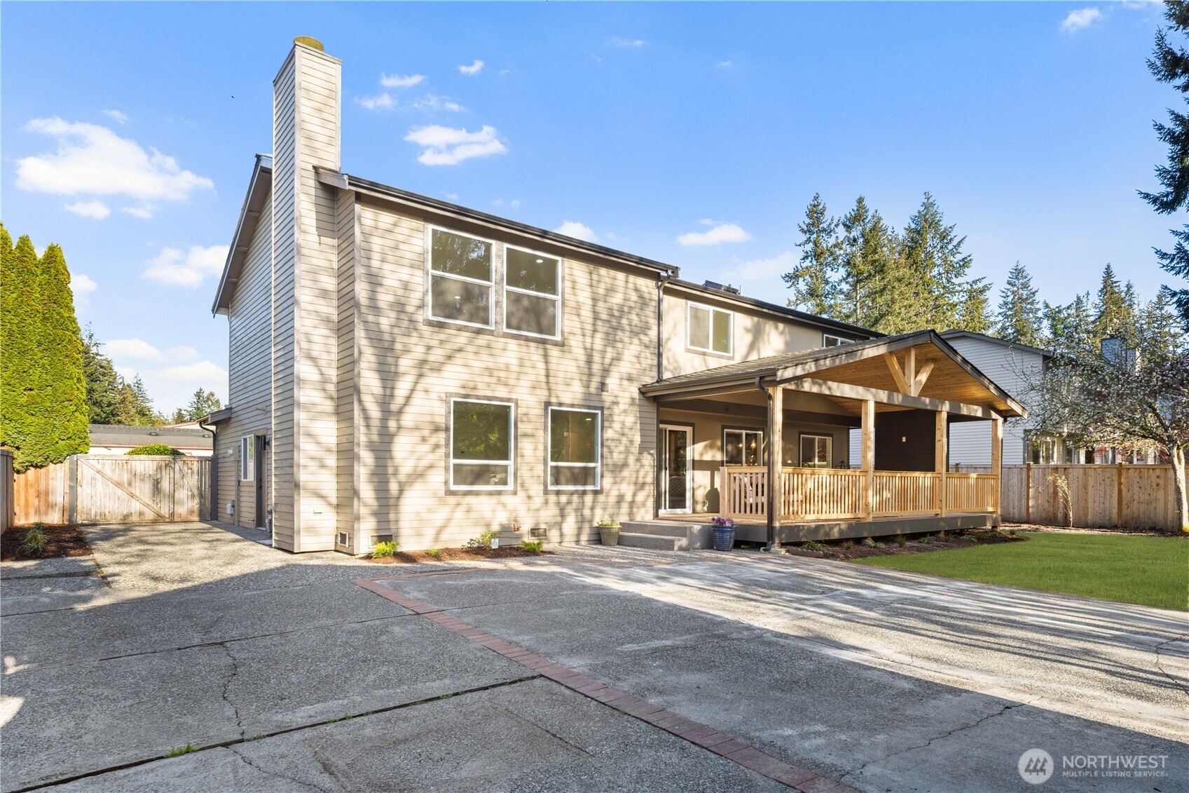 13820 60th Avenue W, Edmonds, WA 98026
