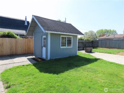 2108 Tacoma Road E, Puyallup, WA 98371 - Photo 26