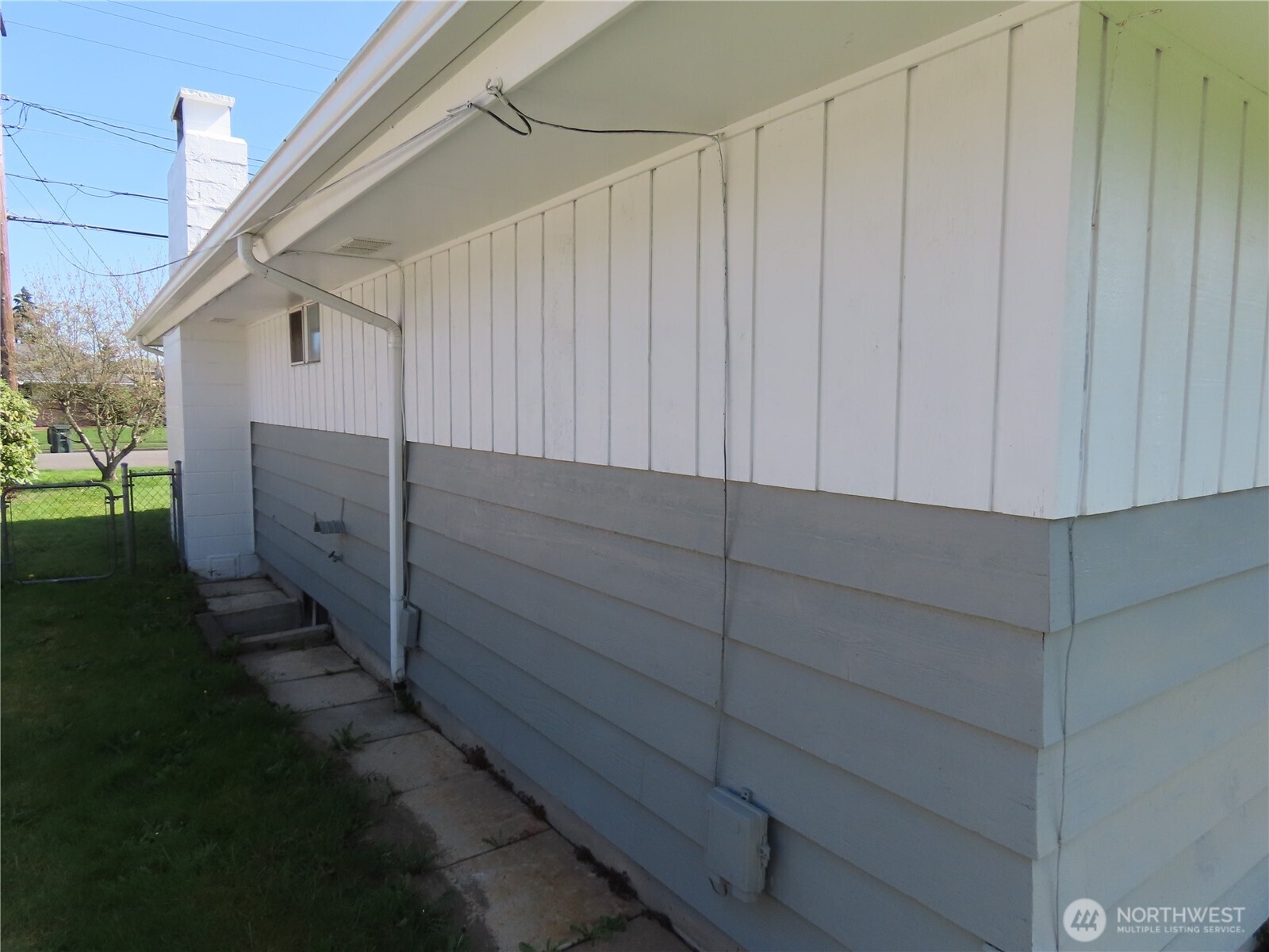 2108 Tacoma Road E, Puyallup, WA 98371