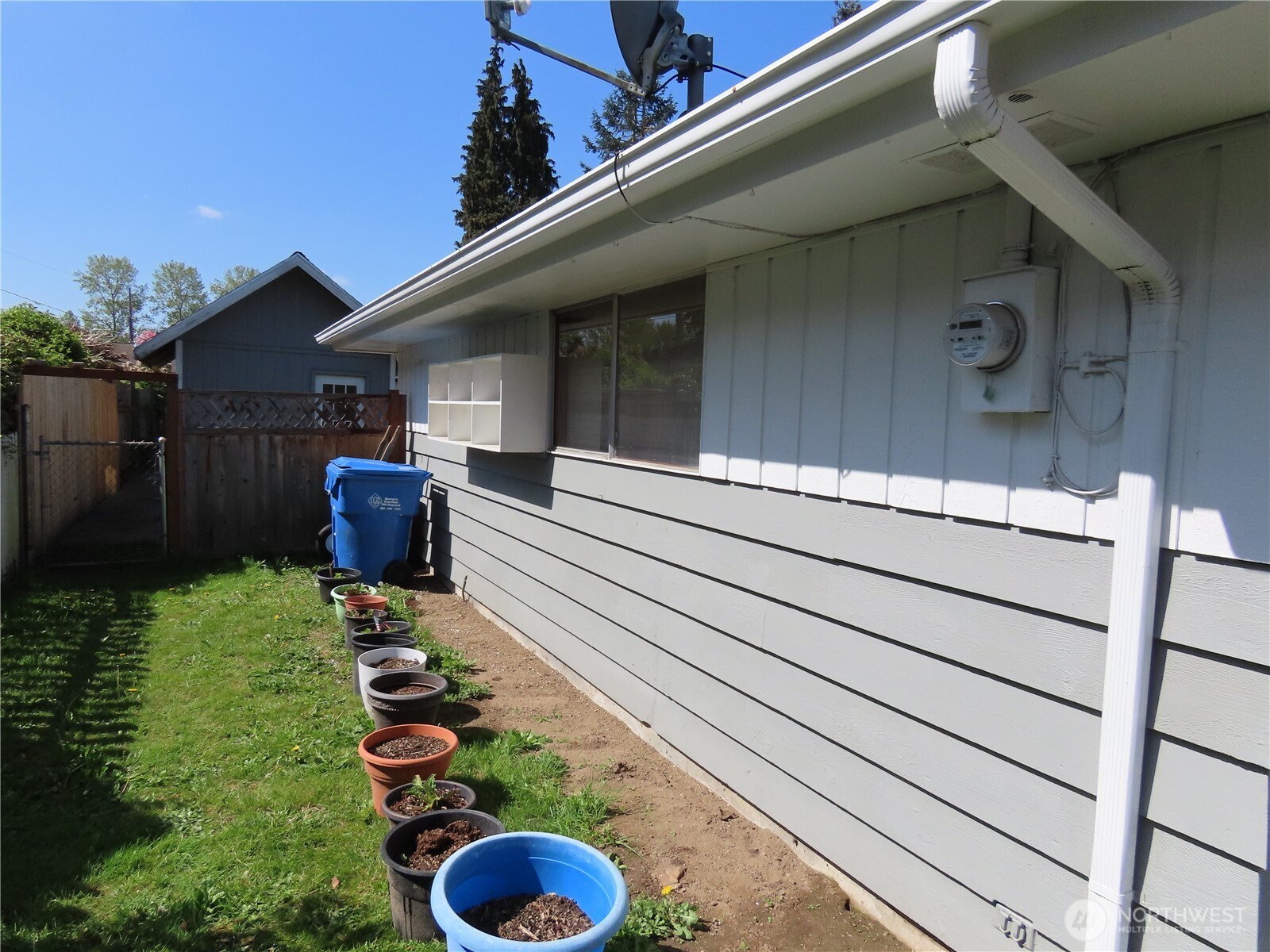 2108 Tacoma Road E, Puyallup, WA 98371