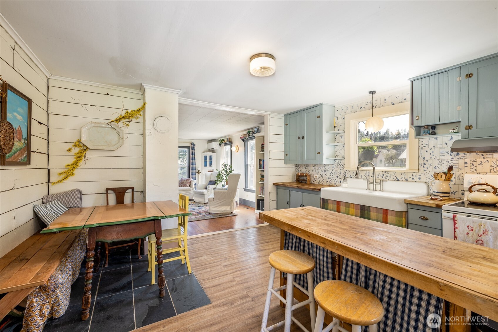 311 W Nevada Avenue , Roslyn, WA 98941