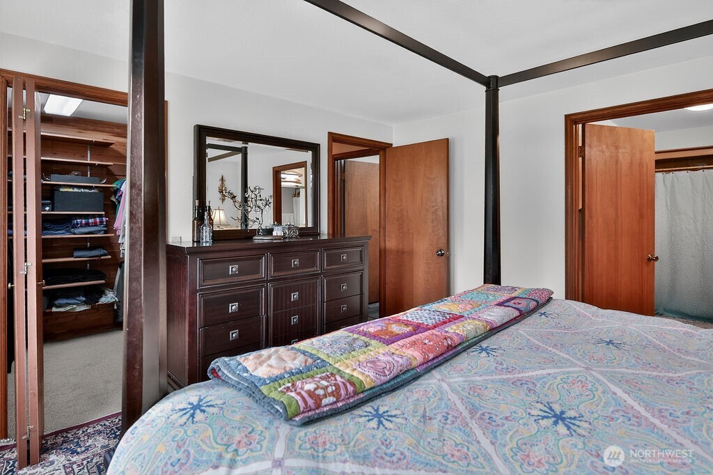 91 W Goforth Road , Sequim, WA 98382