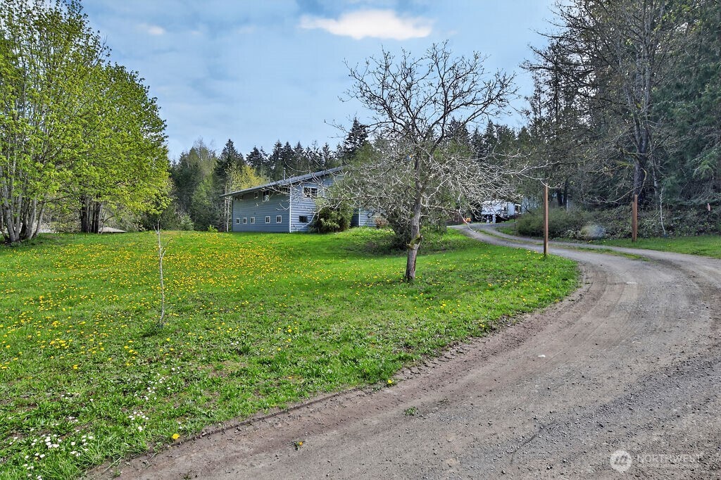 91 W Goforth Road , Sequim, WA 98382