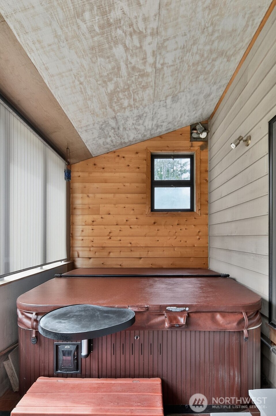 91 W Goforth Road , Sequim, WA 98382