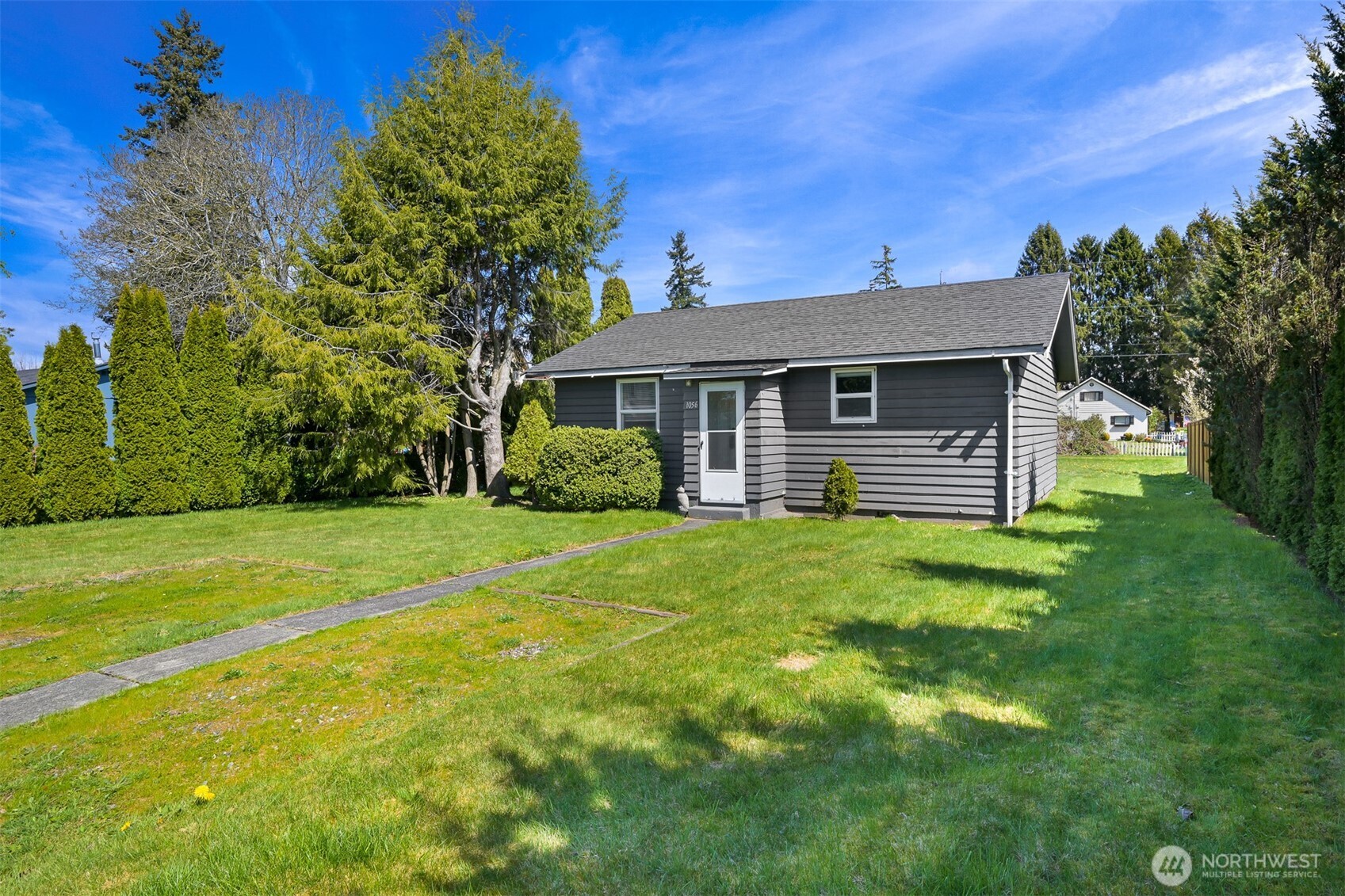 1056 Harrison Avenue , Blaine, WA 98230