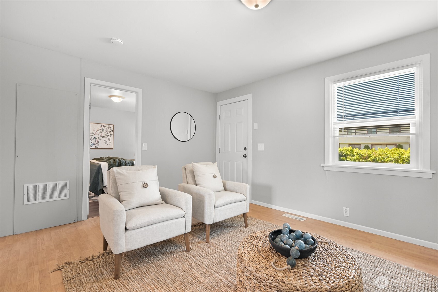 1056 Harrison Avenue , Blaine, WA 98230