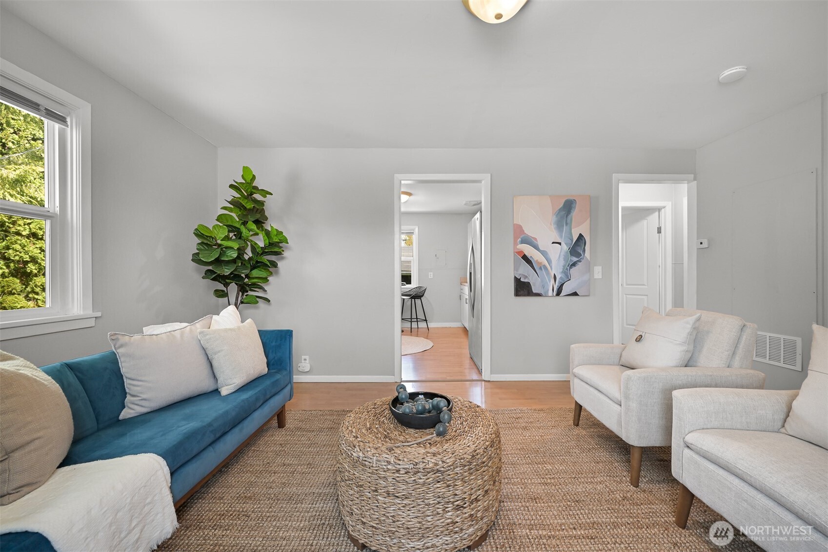 1056 Harrison Avenue , Blaine, WA 98230