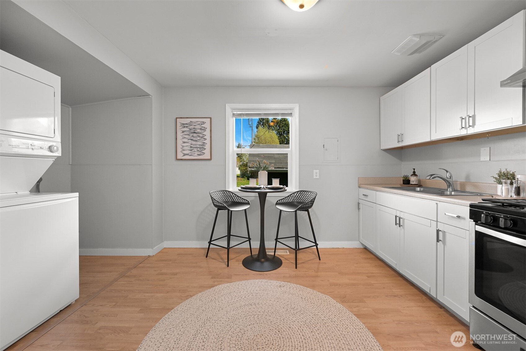 1056 Harrison Avenue , Blaine, WA 98230