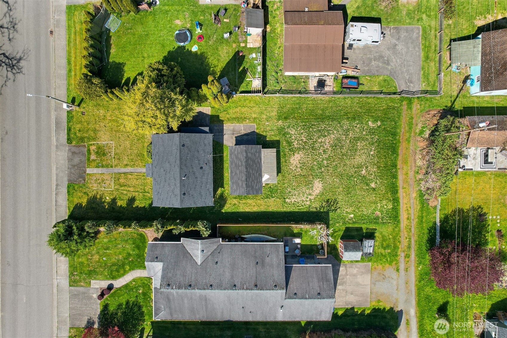 1056 Harrison Avenue , Blaine, WA 98230