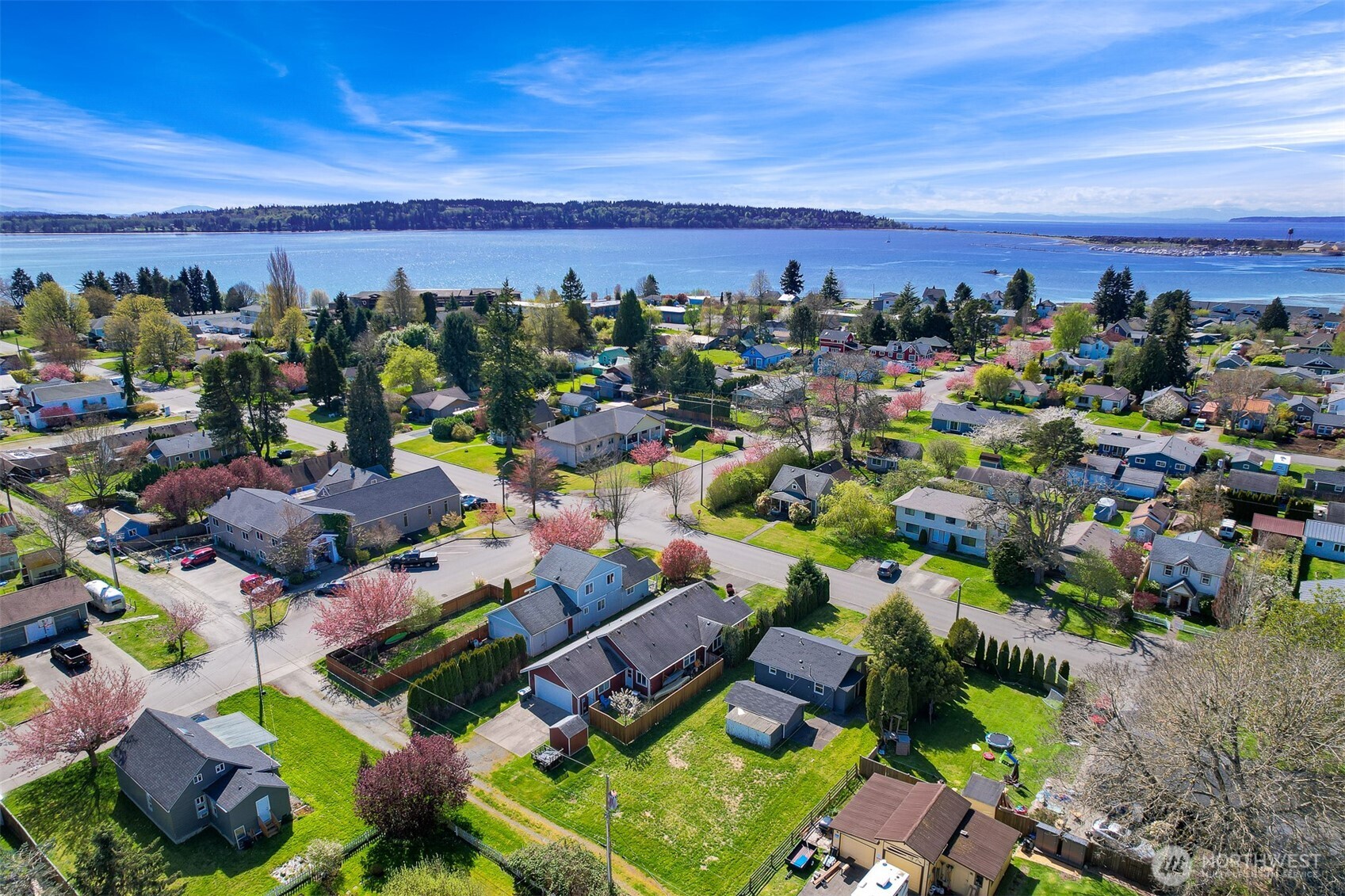 1056 Harrison Avenue , Blaine, WA 98230