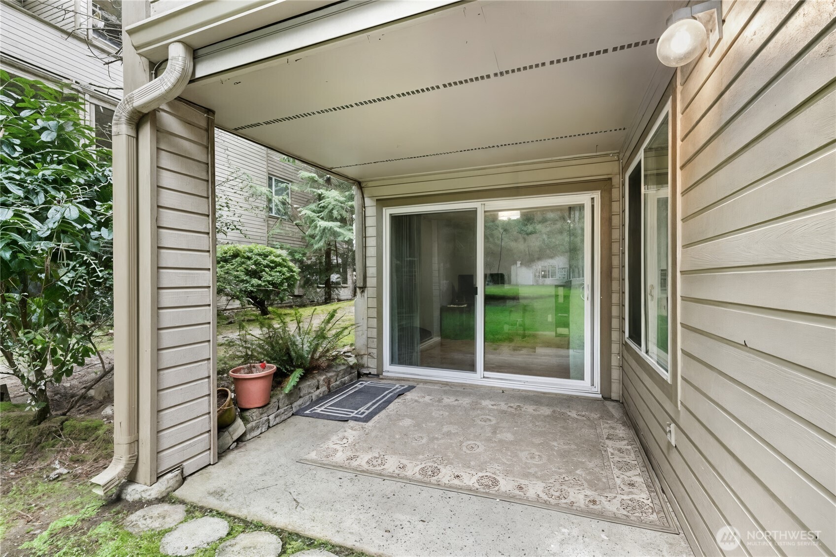 4416 145th Avenue NE #G1, Bellevue, WA 98007