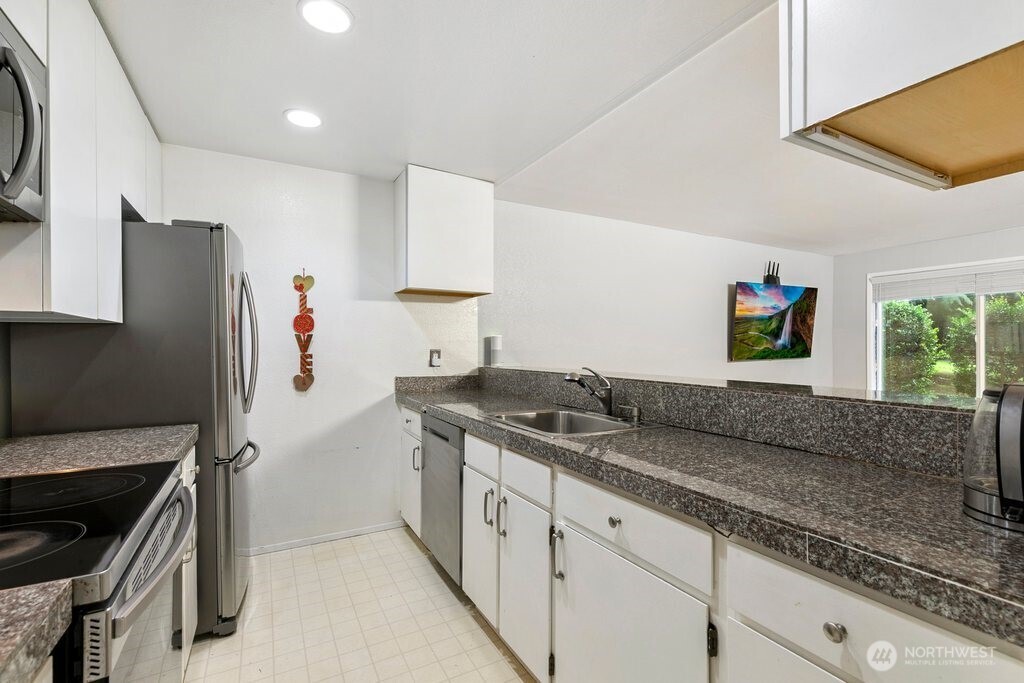4416 145th Avenue NE #G1, Bellevue, WA 98007