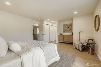 14208 NE 2nd Place , Bellevue, WA 98007 - Photo 14