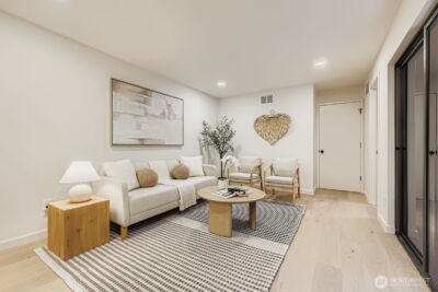 14208 NE 2nd Place , Bellevue, WA 98007 - Photo 12