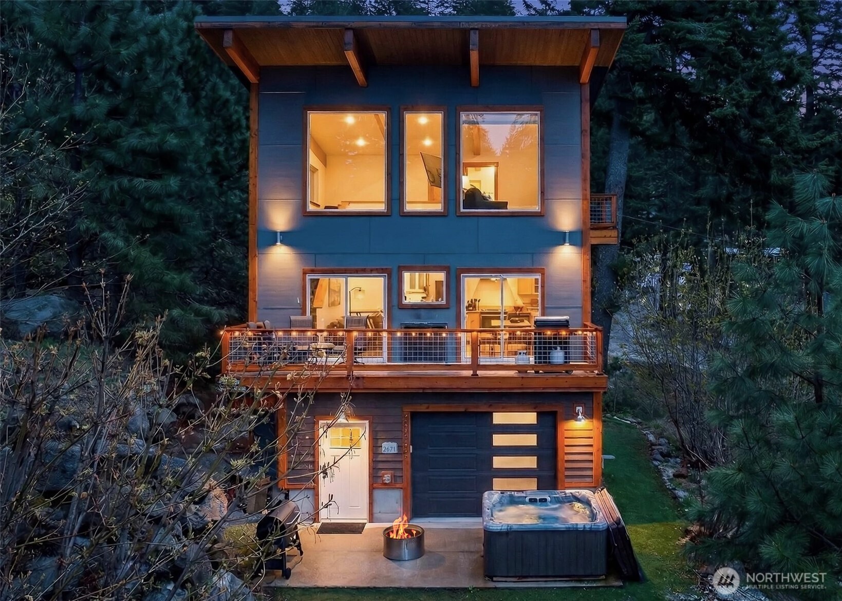 23119 Lake Wenatchee Hwy , Leavenworth, WA 98826