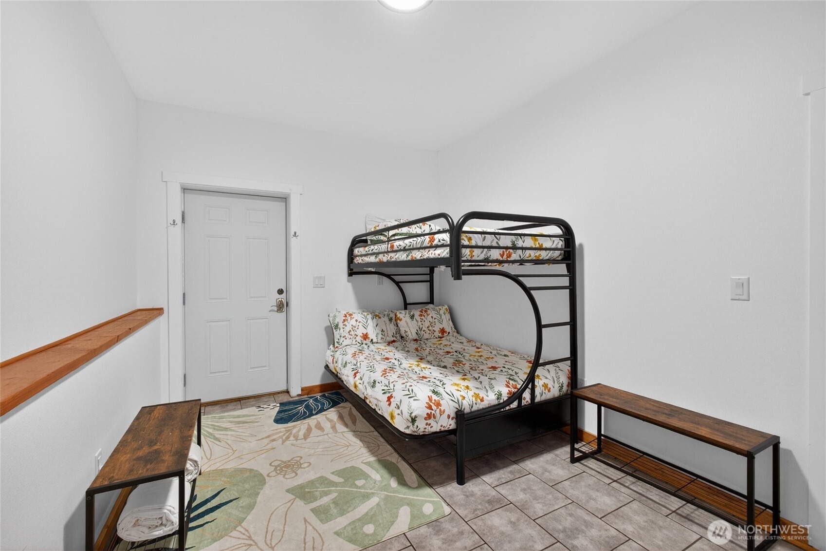 23119 Lake Wenatchee Hwy , Leavenworth, WA 98826