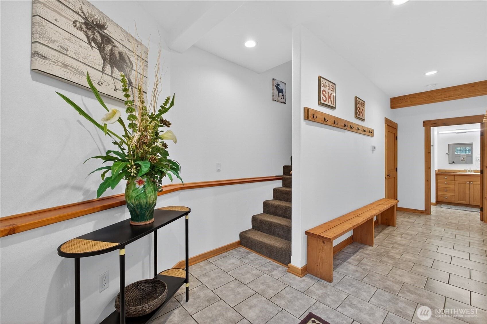 23119 Lake Wenatchee Hwy , Leavenworth, WA 98826