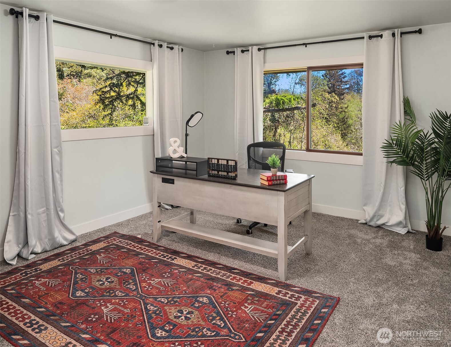 12504 SW 232nd St , Vashon, WA 98070