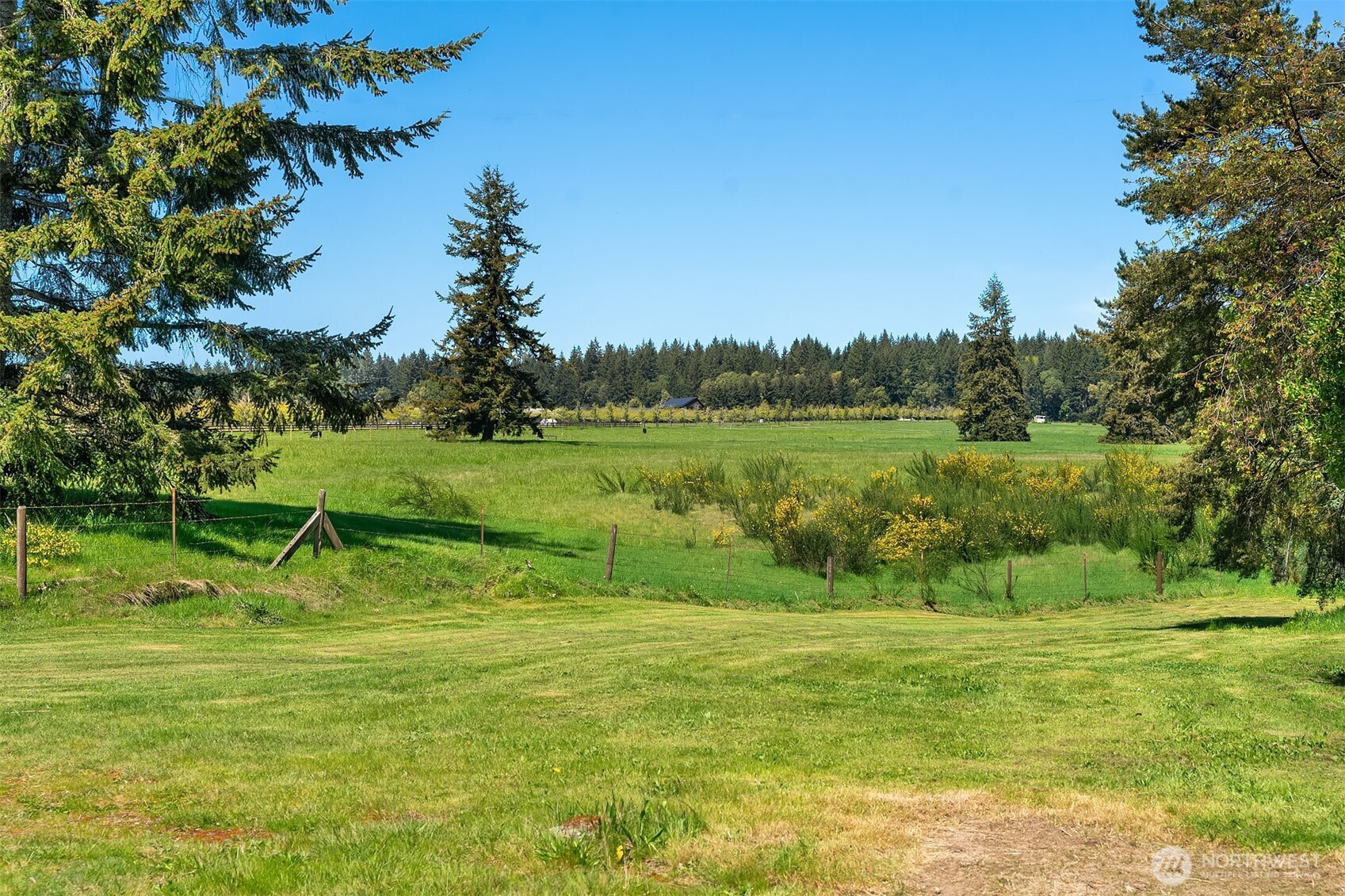 12504 SW 232nd St , Vashon, WA 98070