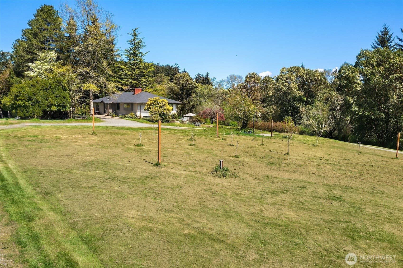 12504 SW 232nd St , Vashon, WA 98070