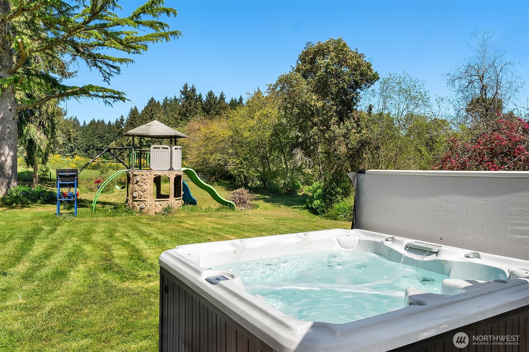 12504 SW 232nd St , Vashon, WA 98070