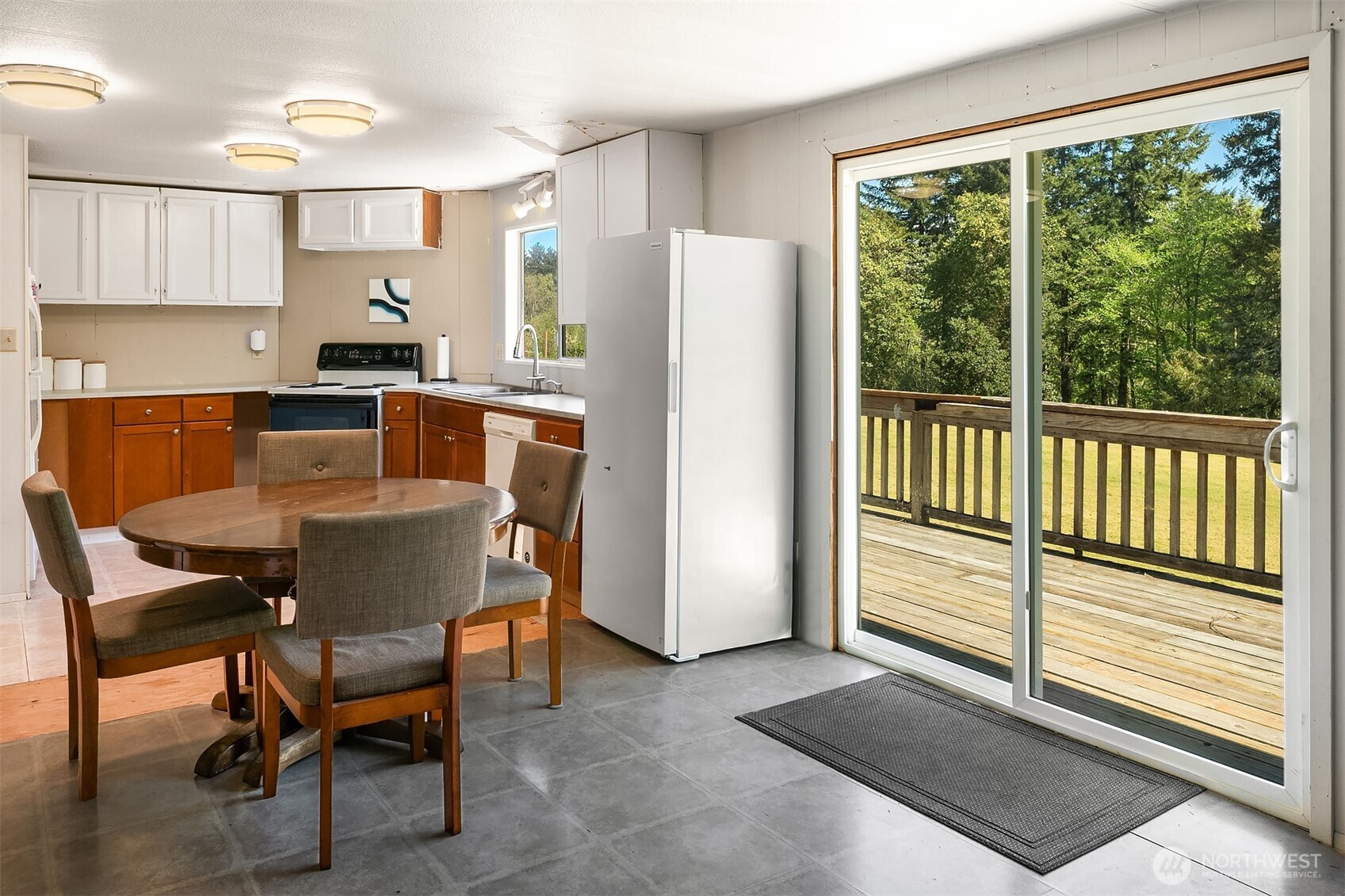 12504 SW 232nd St , Vashon, WA 98070
