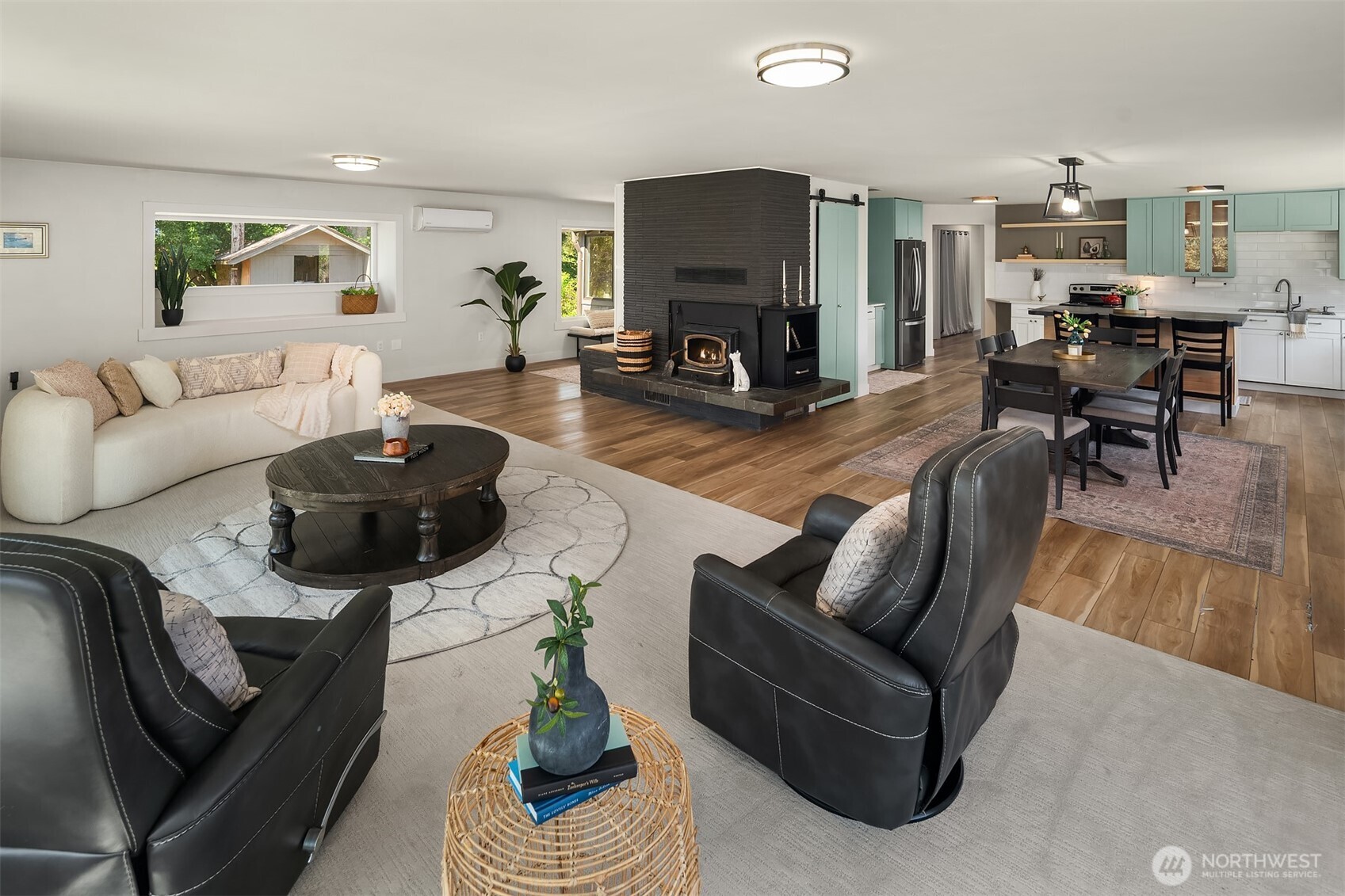 12504 SW 232nd St , Vashon, WA 98070