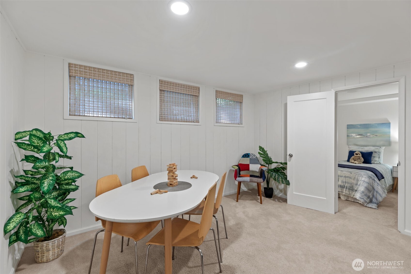 327 108 Avenue SE, Bellevue, WA 98004