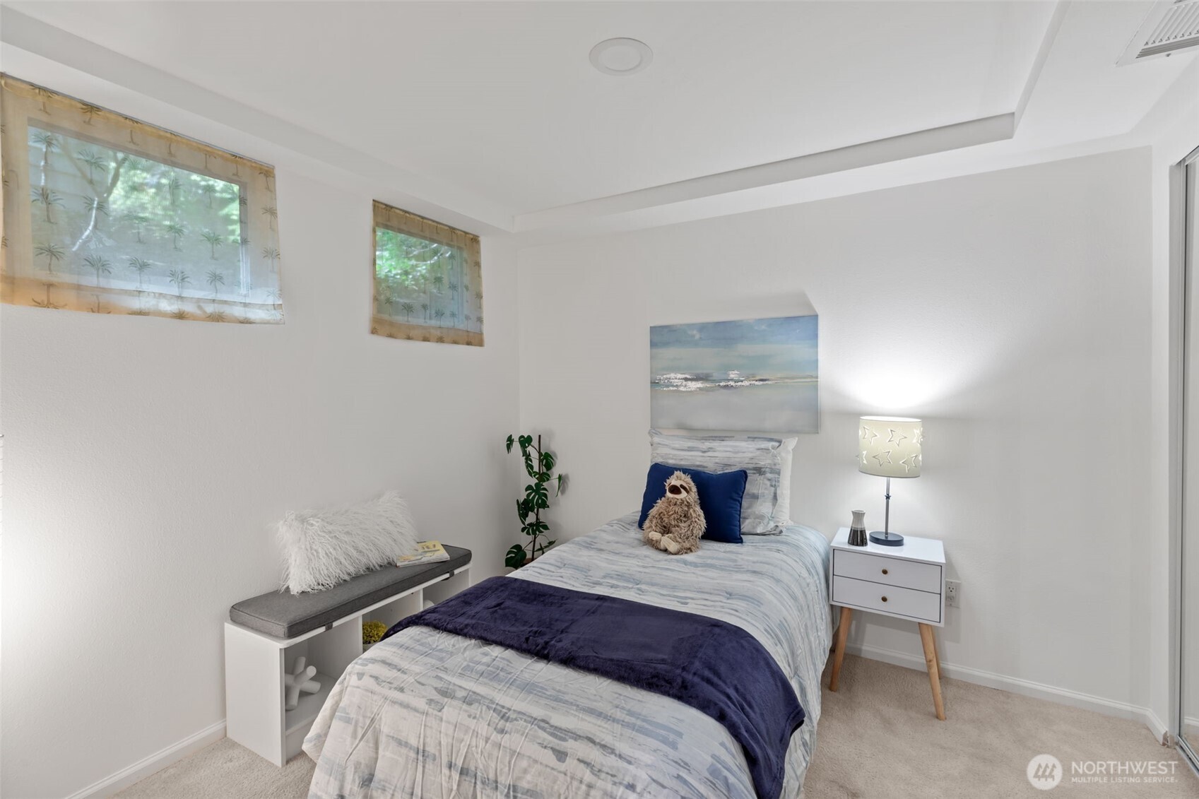 327 108 Avenue SE, Bellevue, WA 98004