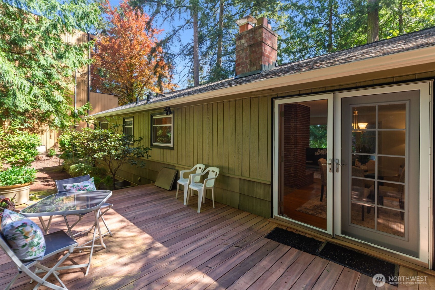 327 108 Avenue SE, Bellevue, WA 98004