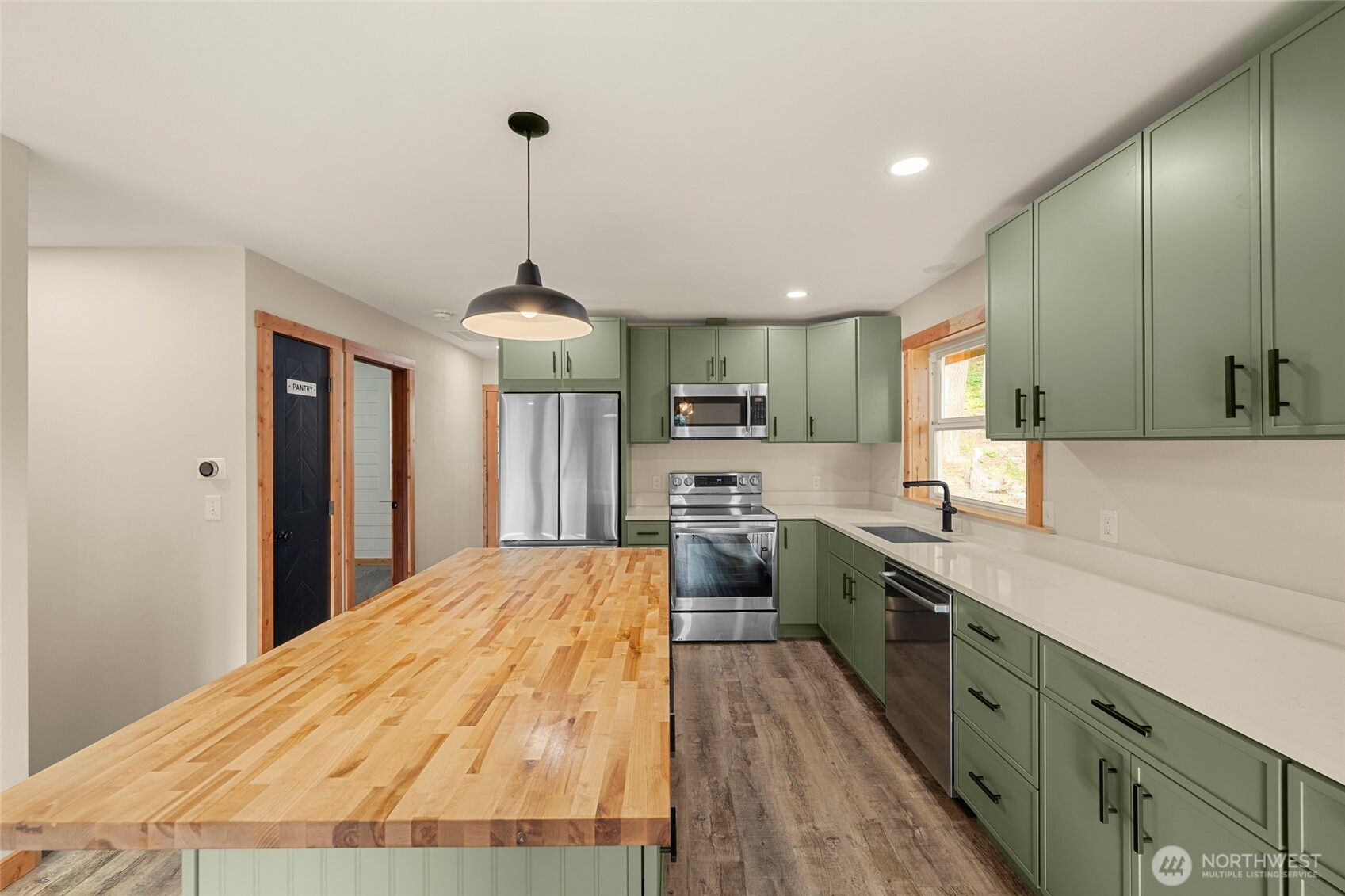 25603 Camp 12 Road , Leavenworth, WA 98826