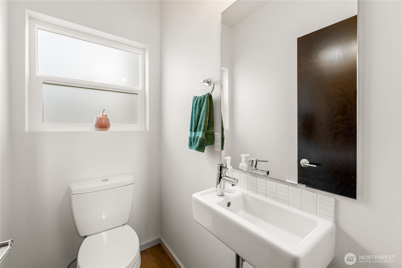 2409 NW 64th Street , Seattle, WA 98107