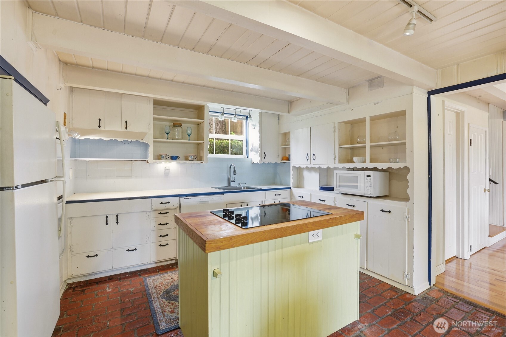 12404 NE 6th Place , Bellevue, WA 98005