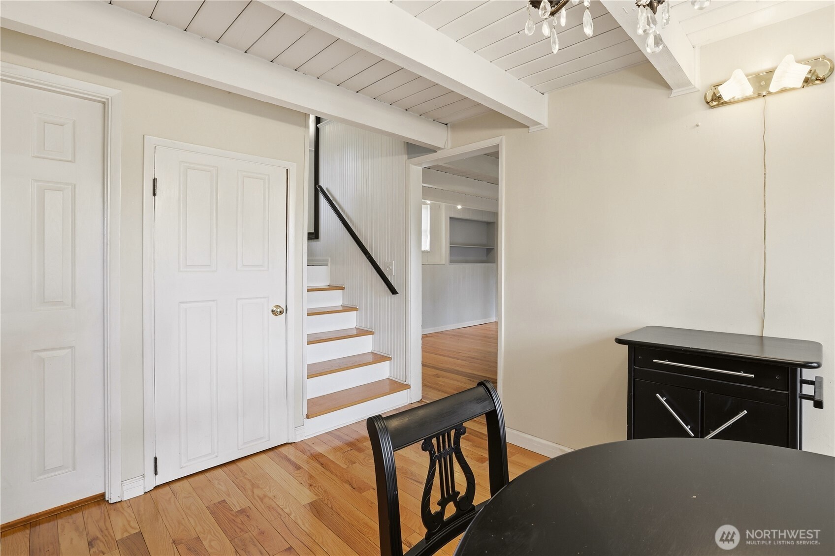 12404 NE 6th Place , Bellevue, WA 98005