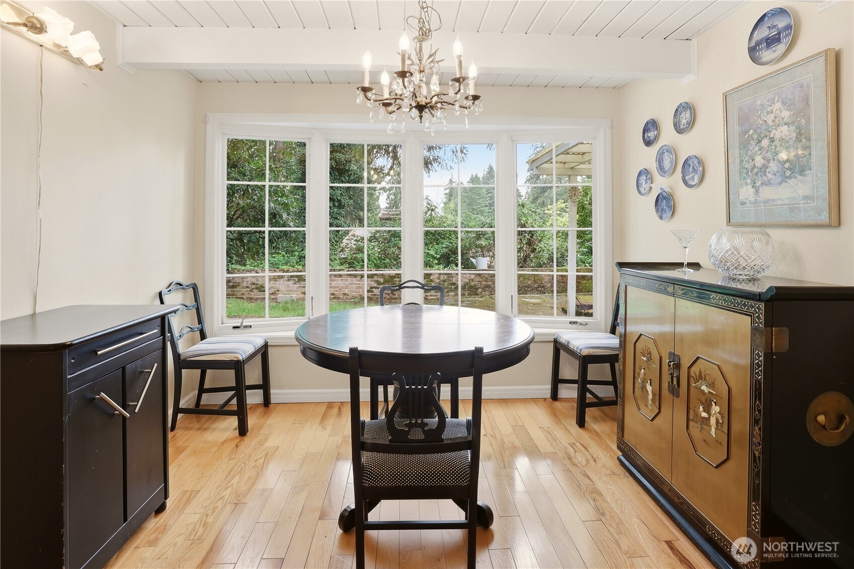 12404 NE 6th Place , Bellevue, WA 98005