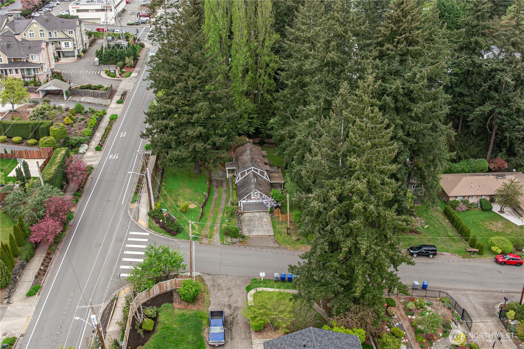 12404 NE 6th Place , Bellevue, WA 98005