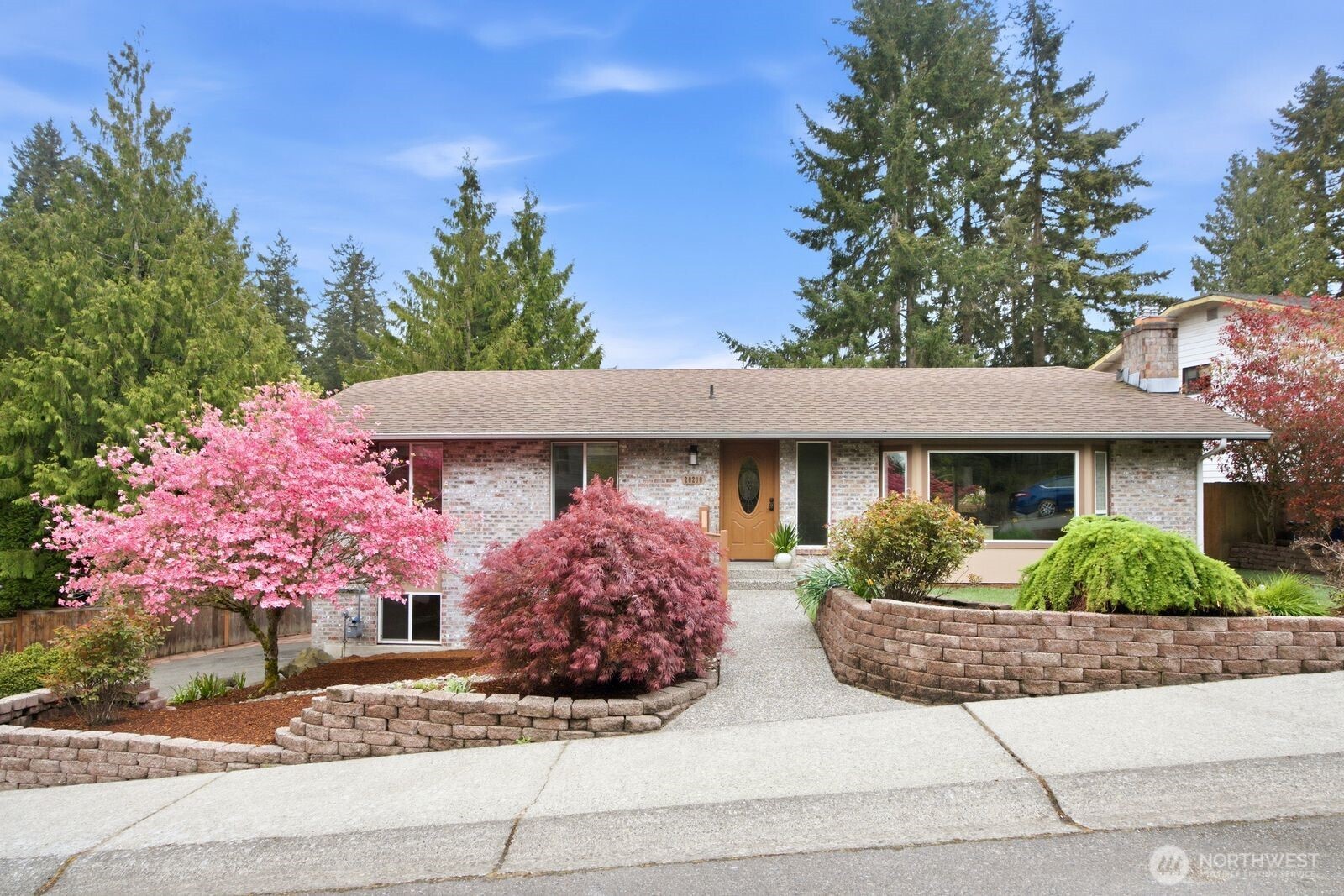 20210 107th Avenue NE, Bothell, WA 98011