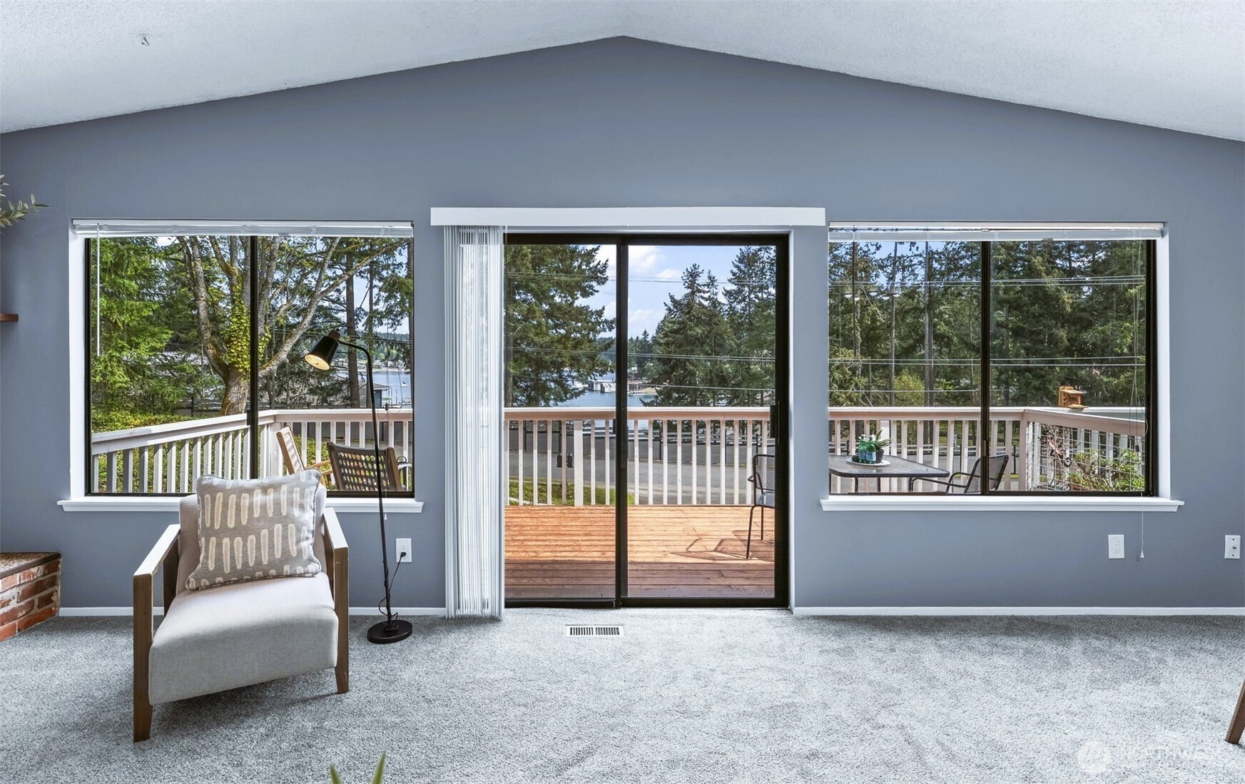 296 298 North Shore Boulevard , Fox Island, WA 98333