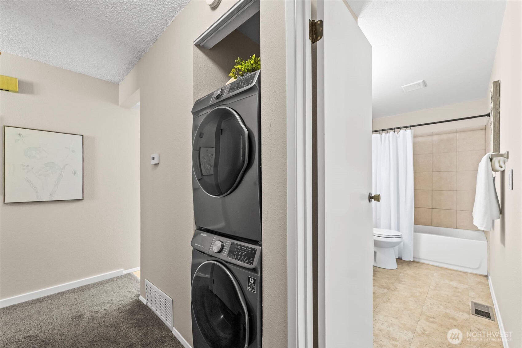 296 298 North Shore Boulevard , Fox Island, WA 98333